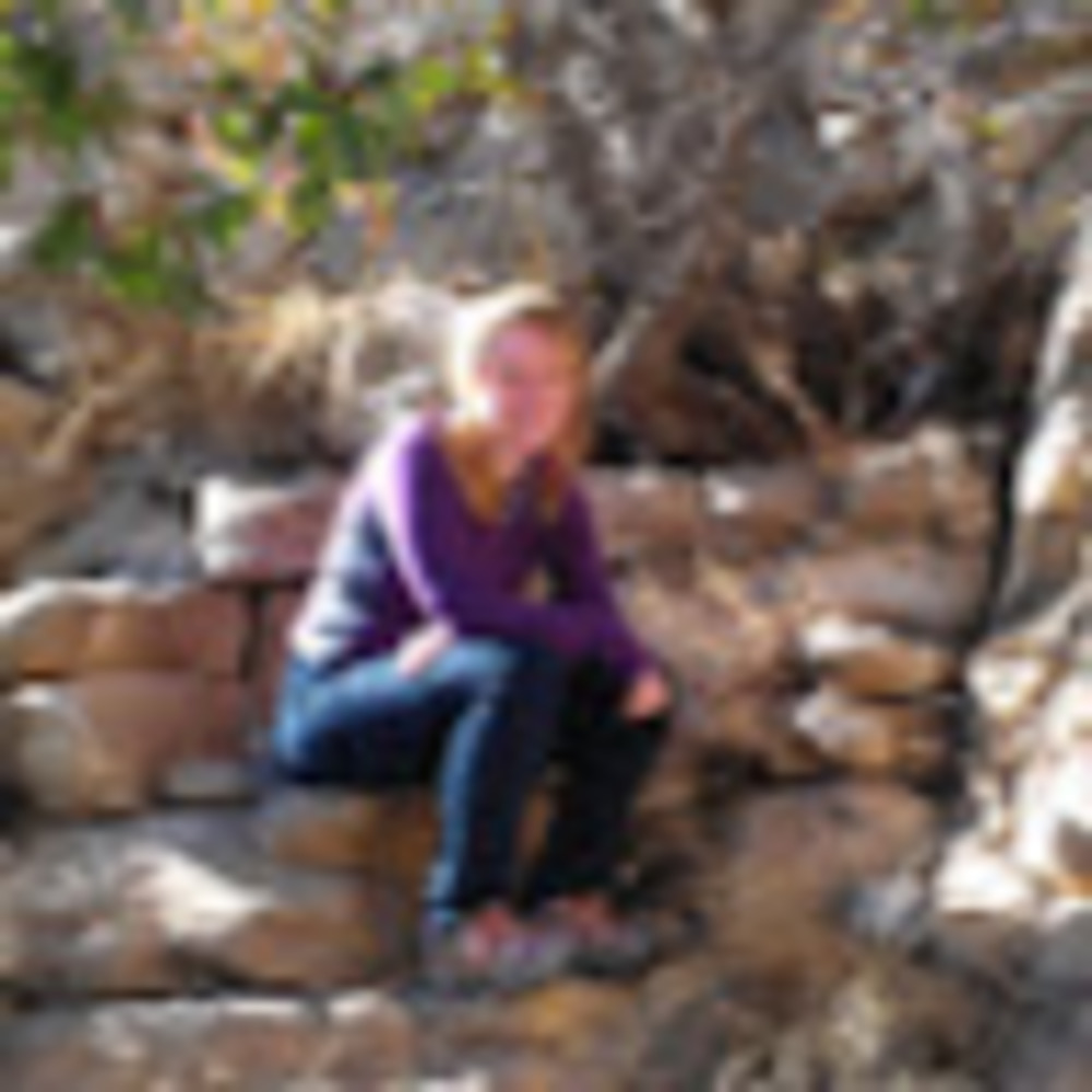 Meet your Posher, Maura